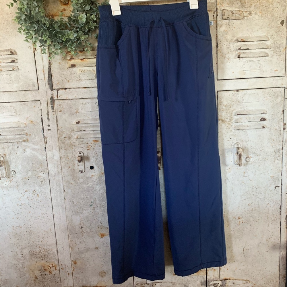 Cherokee infinity scrub pants